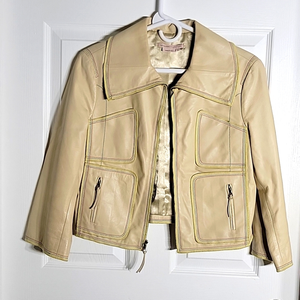 BCBG Maxazria Collection  Cropped Leather Jacket Size M